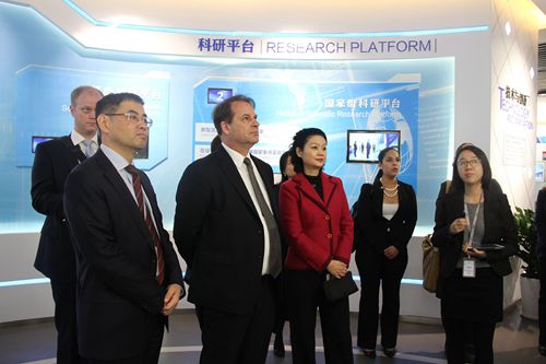 1516584359243688.jpg 2.jpg